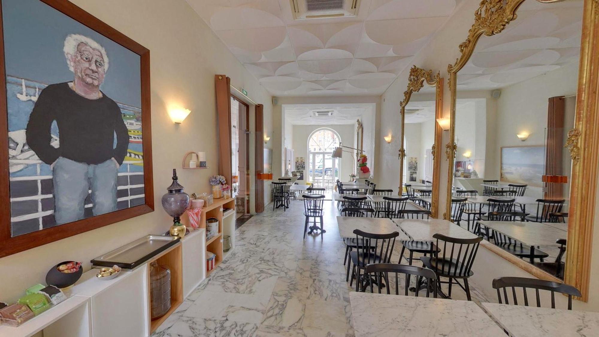 Hotel L'orque Bleue 3*